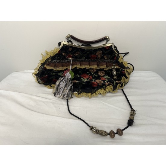Floral Velvet Frame Clutch Purse with Lace Trim and Beaded Shoulder Strap