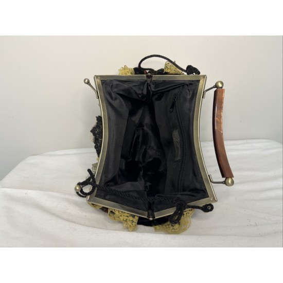 Floral Velvet Frame Clutch Purse with Lace Trim and Beaded Shoulder Strap